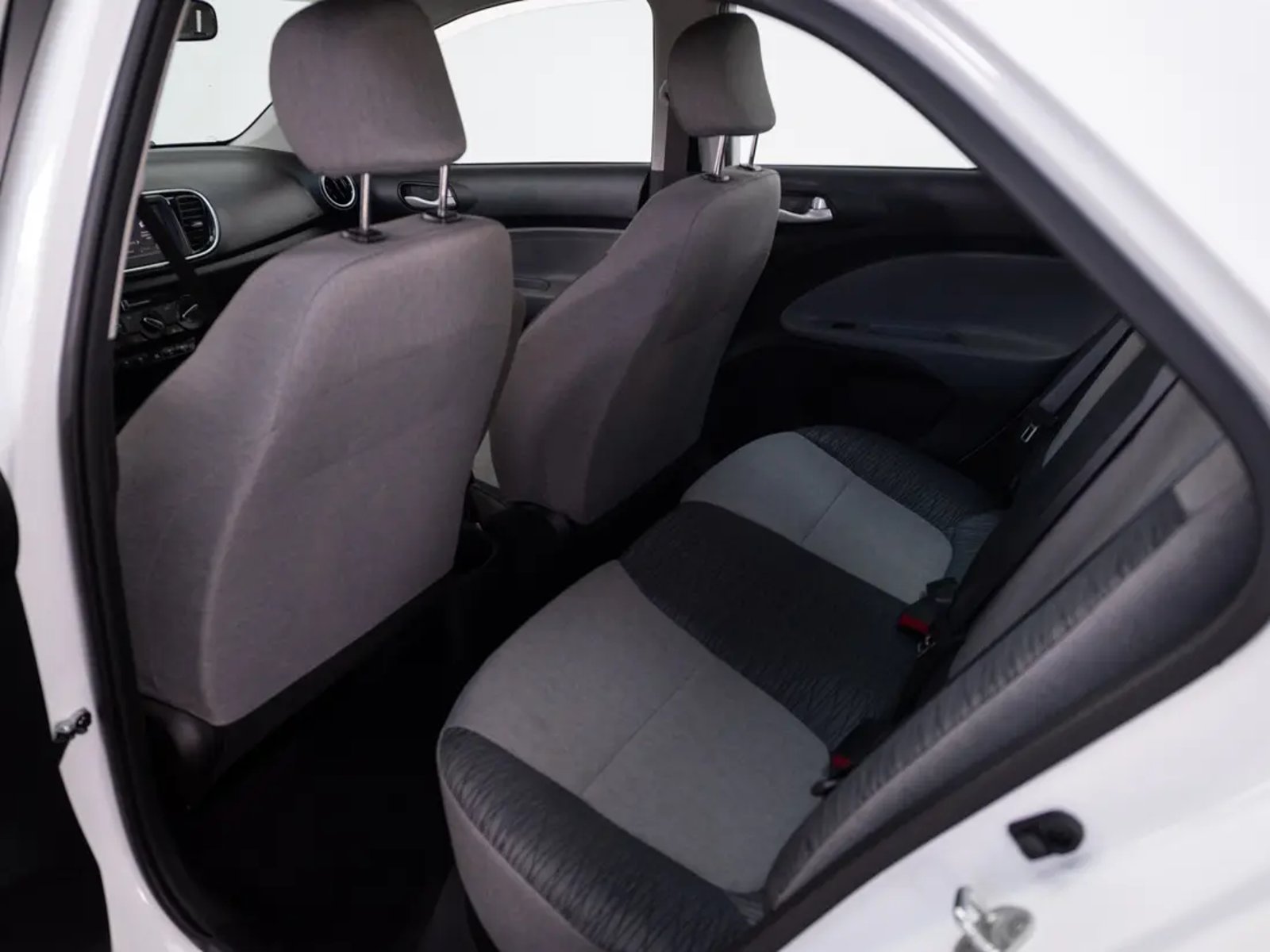 Kia SOLUTO 2026 - Imagen 14 de 20