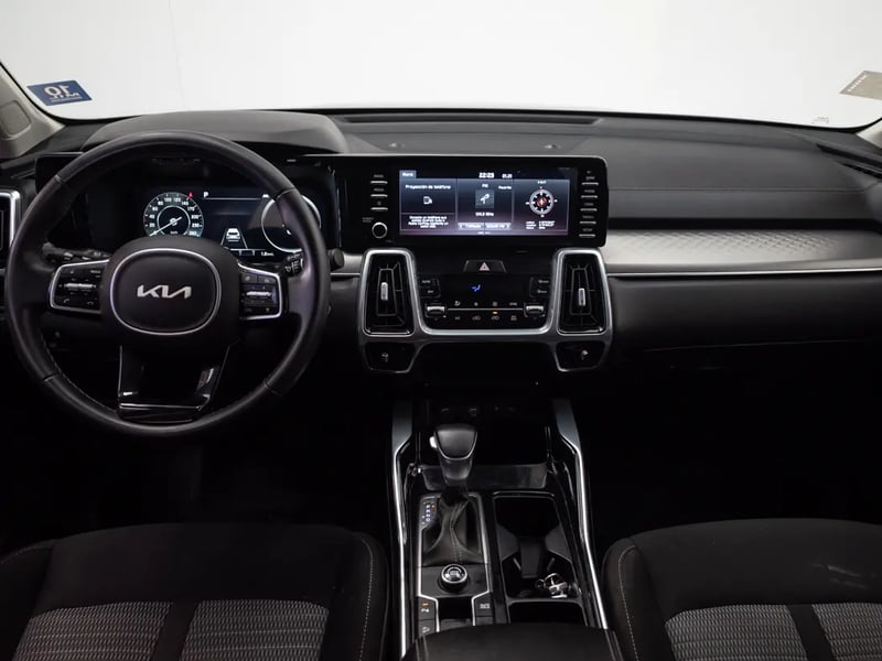 Kia SORENTO 2023 - Imagen 15 de 20