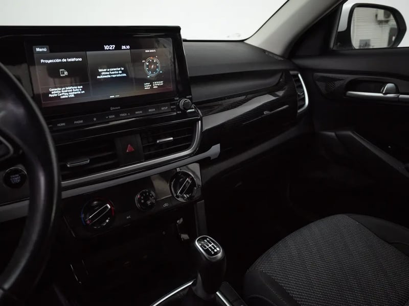 Kia SELTOS 2023 - Imagen 12 de 20