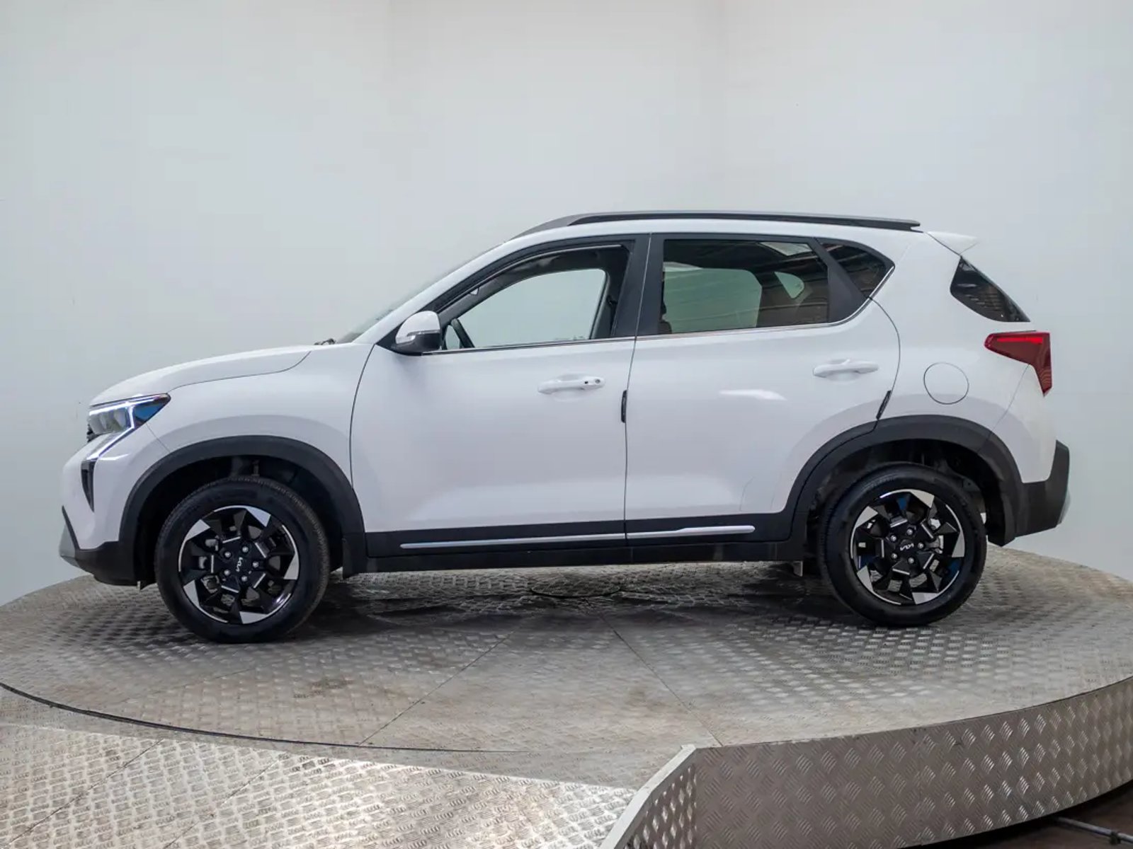 Kia SONET 2024 - Imagen 4 de 19