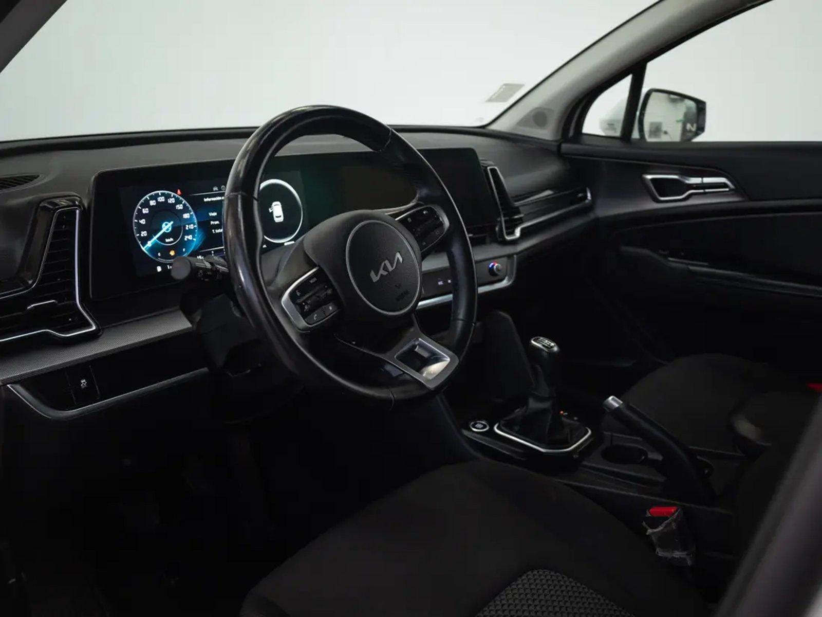 Kia SPORTAGE 2022 - Imagen 11 de 19