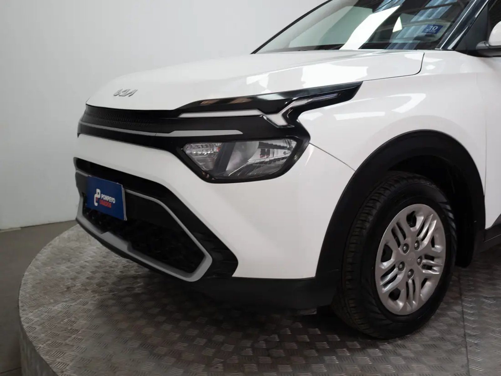 Kia CARENS 2023 - Imagen 19 de 20