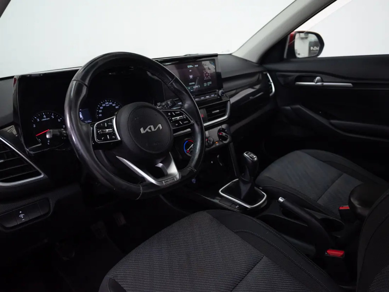 Kia SELTOS 2022 - Imagen 11 de 20