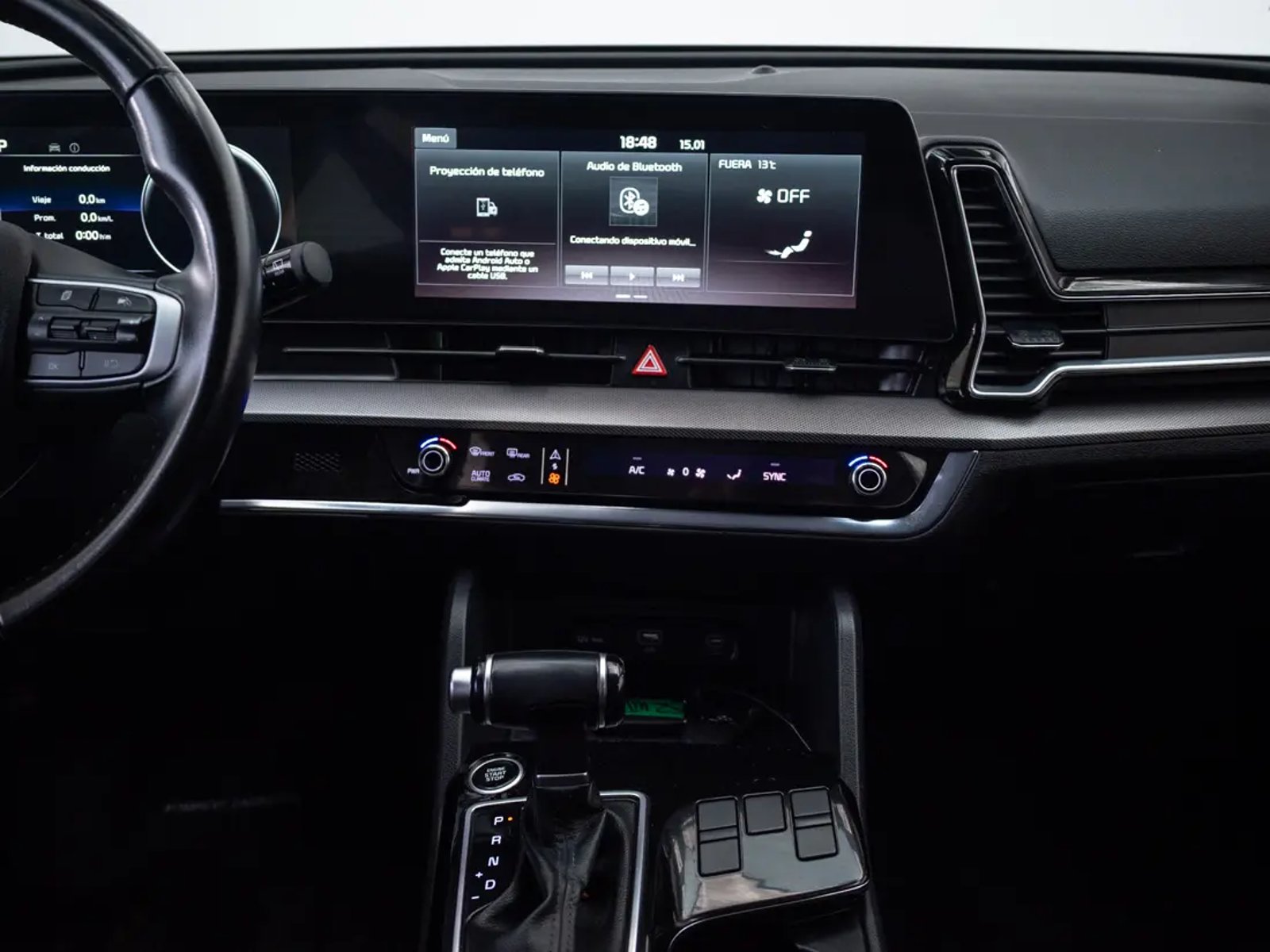 Kia SPORTAGE 2023 - Imagen 16 de 20