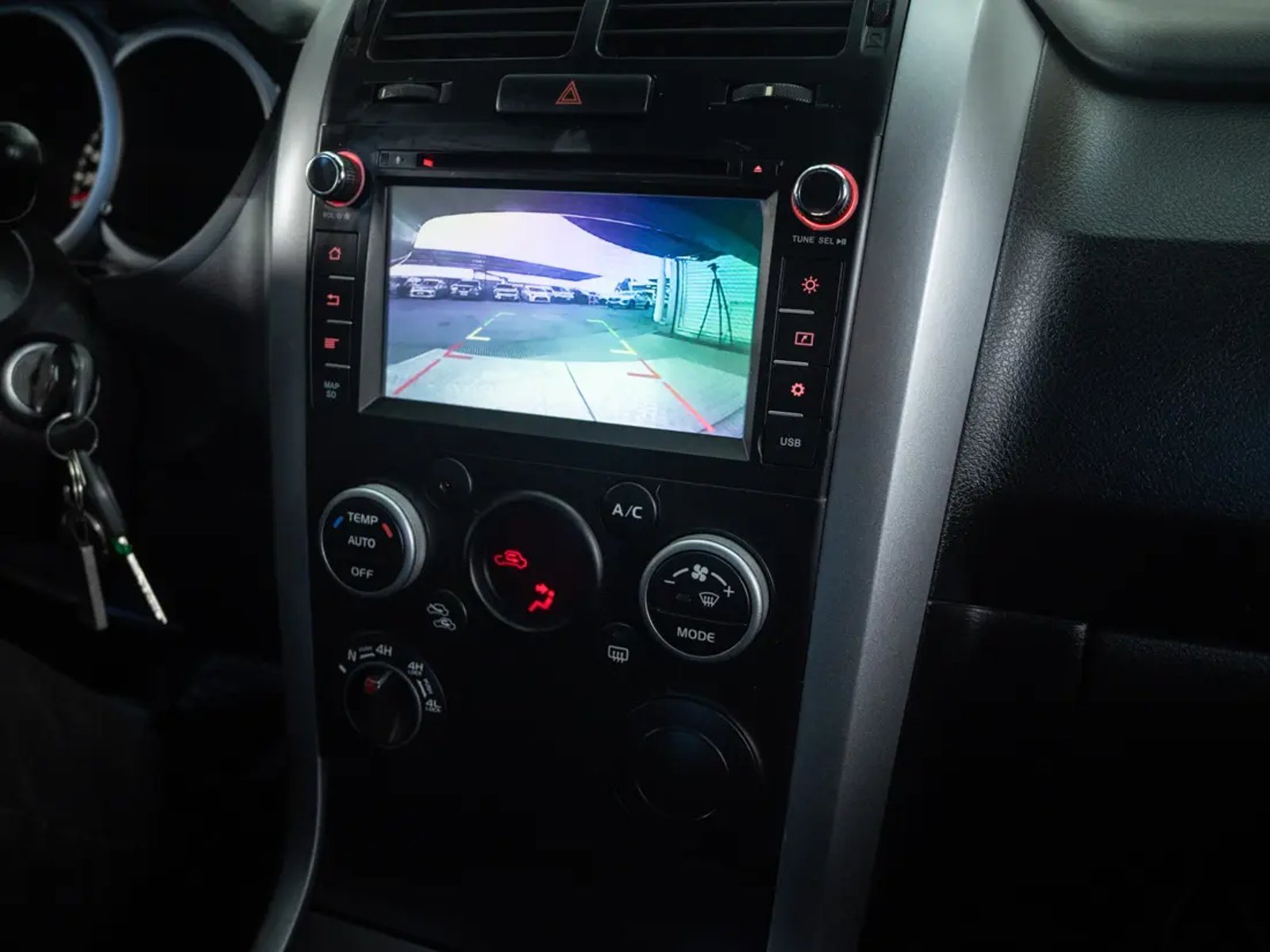 SUZUKI GRAND NOMADE 2019 - Imagen 12 de 18