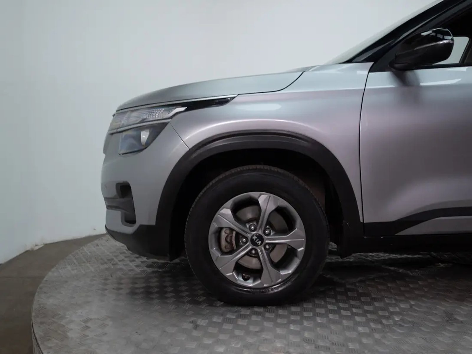 Kia SELTOS 2021 - Imagen 17 de 19