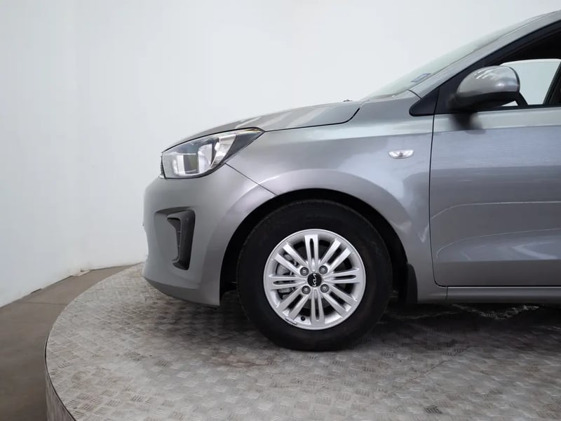 Kia SOLUTO 2024 - Imagen 17 de 20