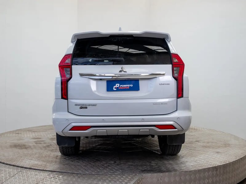 Mitsubishi MONTERO SPORT 2024 - Imagen 6 de 19