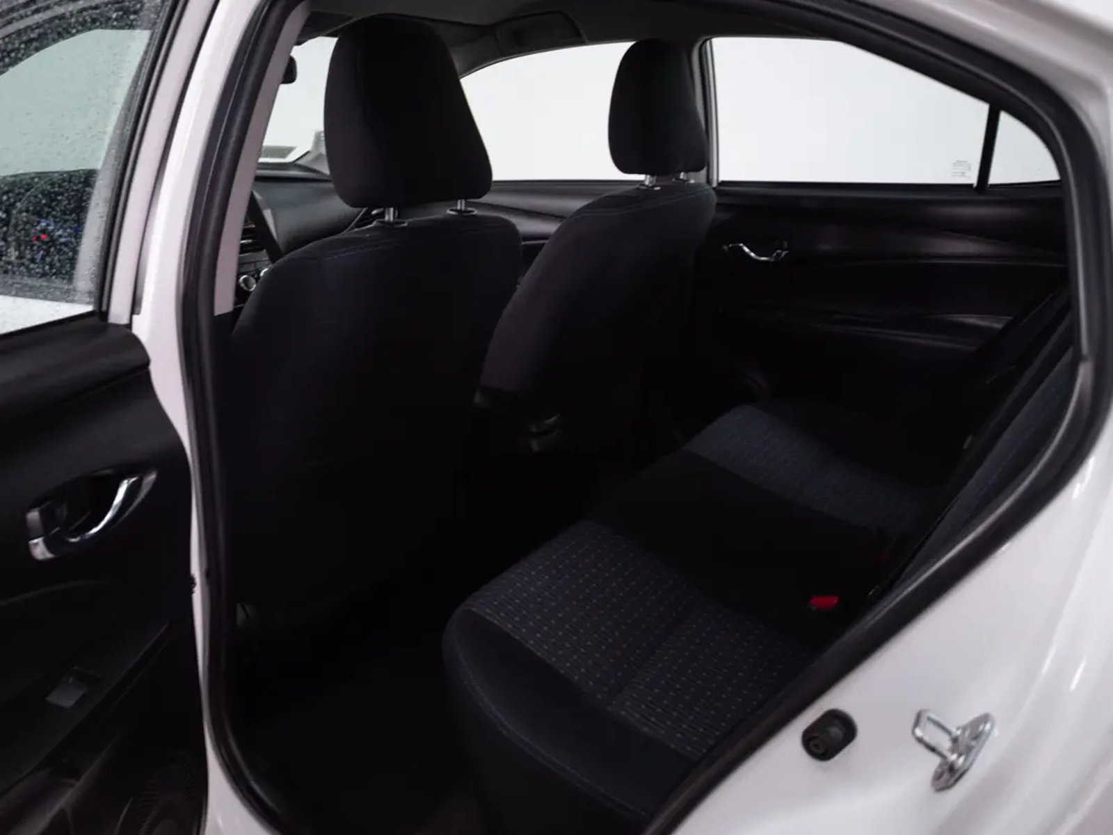 Toyota YARIS 2022 - Imagen 14 de 20