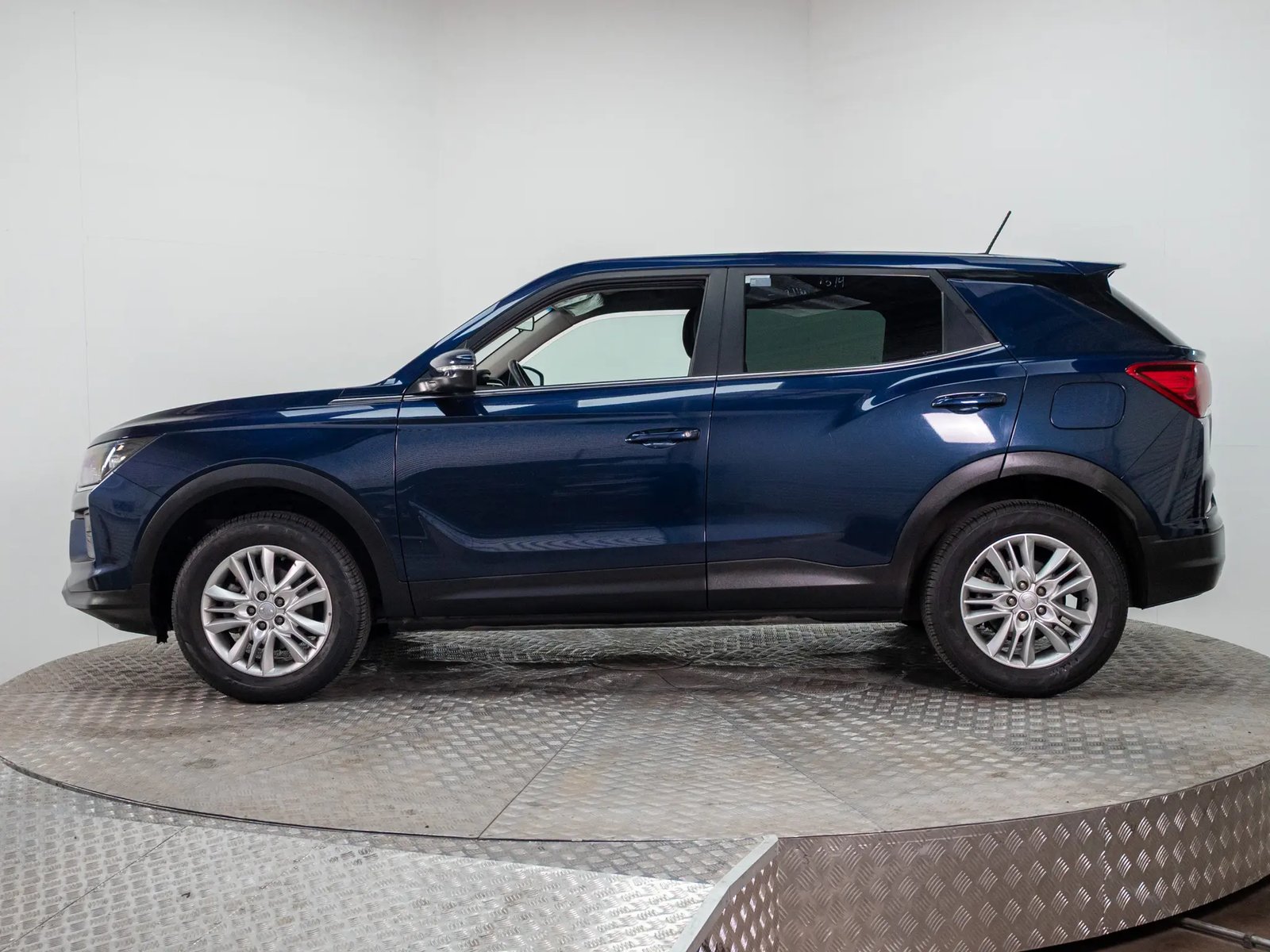 SSANGYONG KORANDO 2023 - Imagen 4 de 20