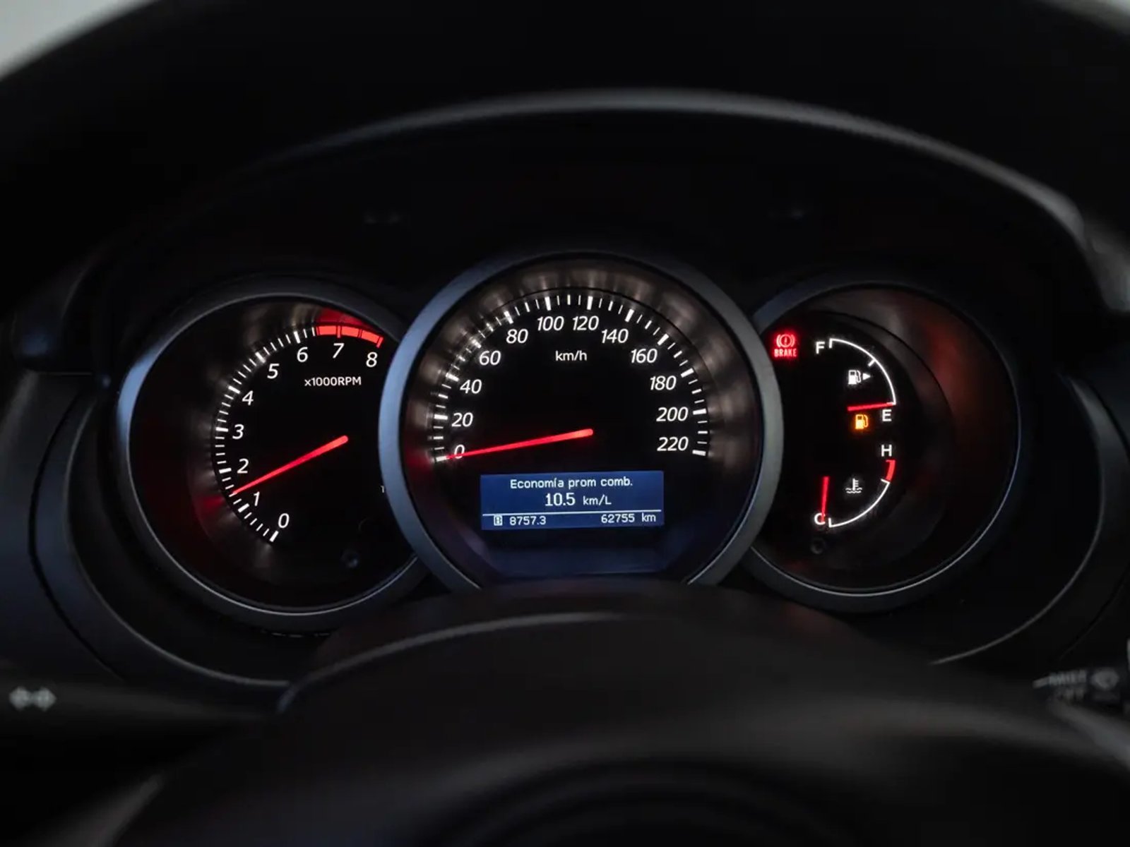 SUZUKI GRAND NOMADE 2019 - Imagen 17 de 18