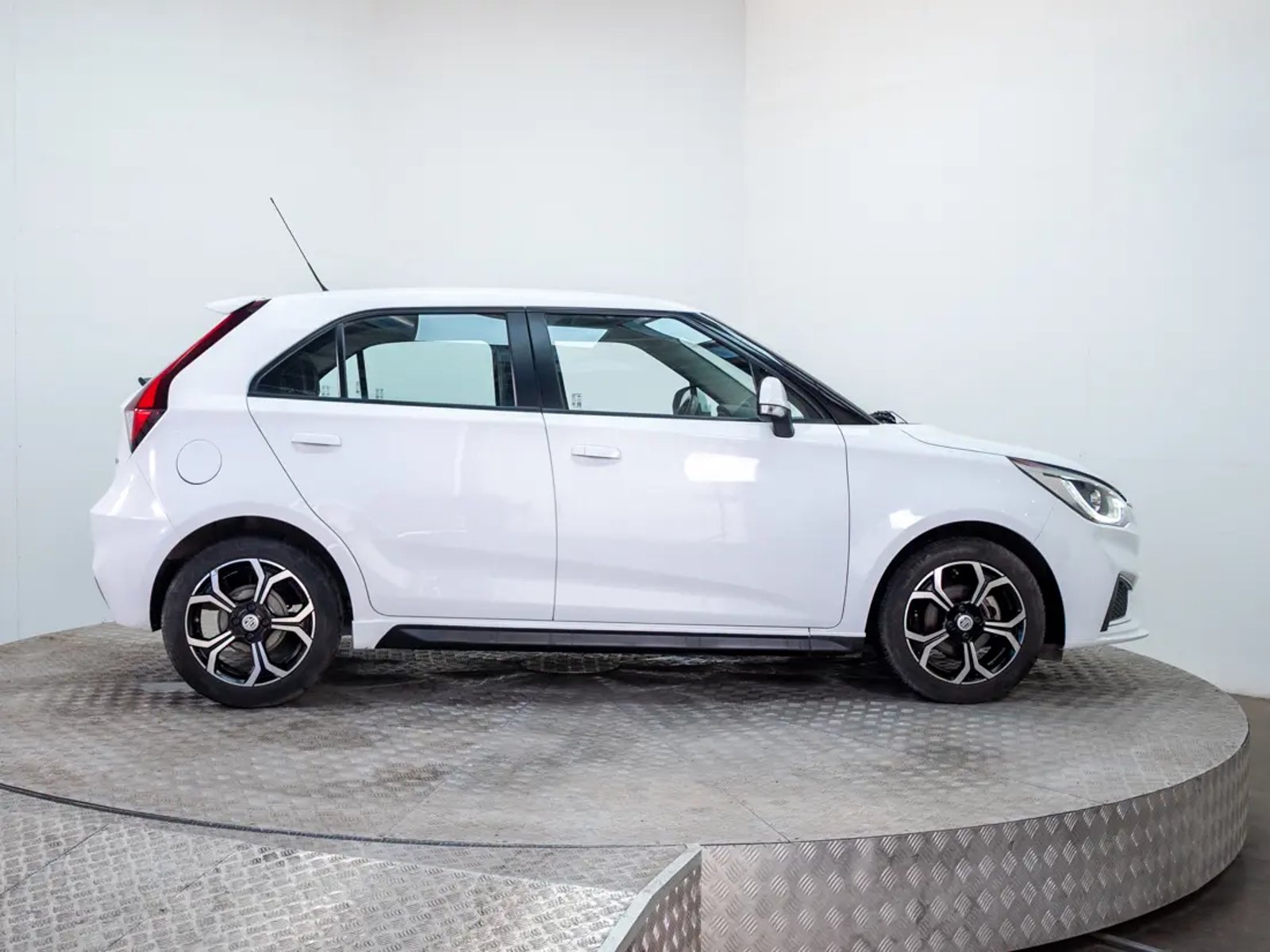 MG 3 2022 - Imagen 8 de 20