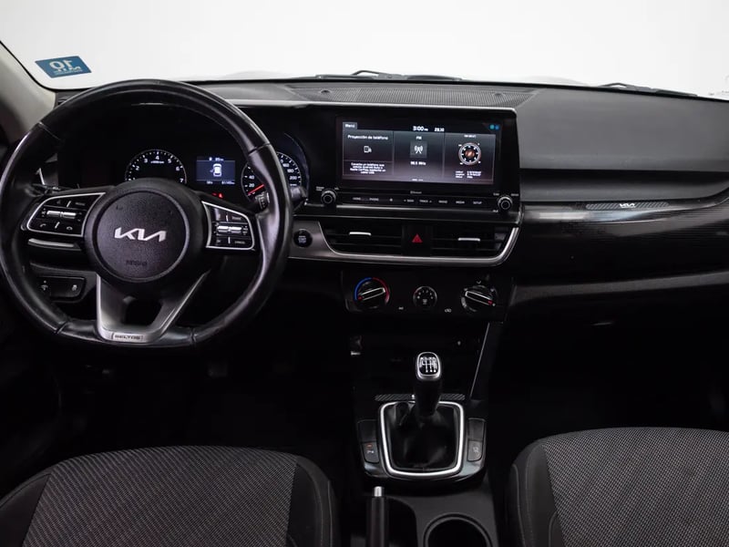 Kia SELTOS 2023 - Imagen 15 de 19