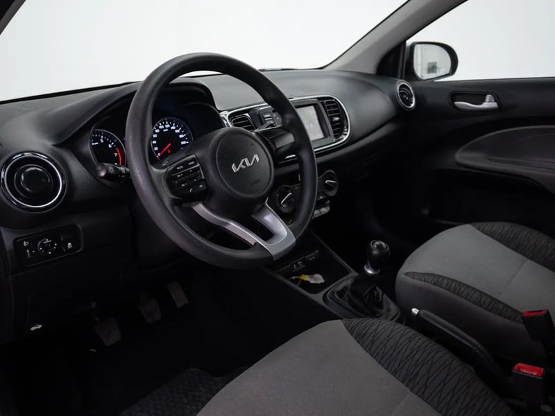 Kia SOLUTO 2024 - Imagen 11 de 20