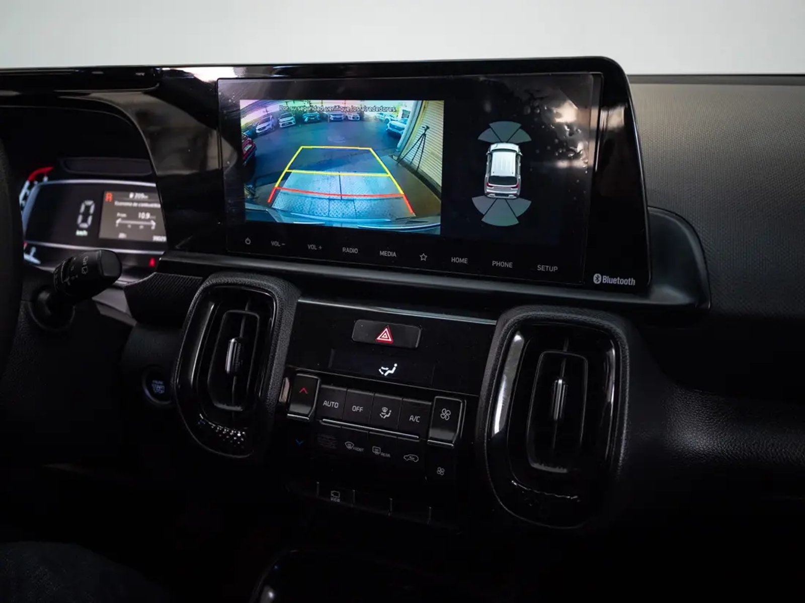 Kia SONET 2023 - Imagen 19 de 20