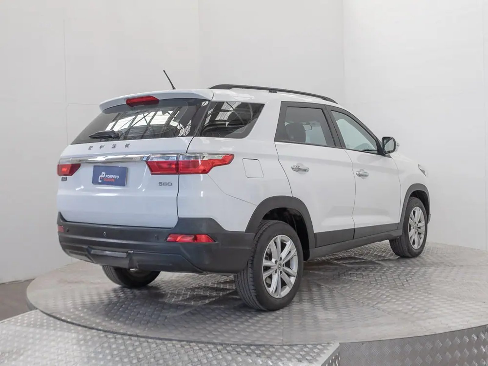 DFSK SUV 560 2023 - Imagen 8 de 16