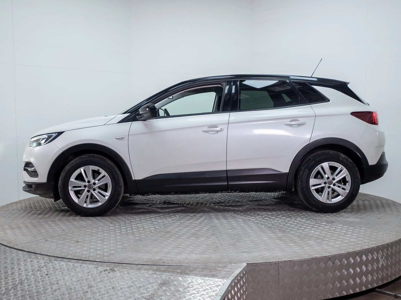 Opel GRANDLAND 2022 - Foto 4 de 19