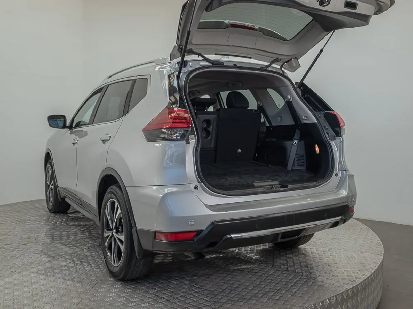 Nissan X-TRAIL 2023 - Imagen 10 de 19