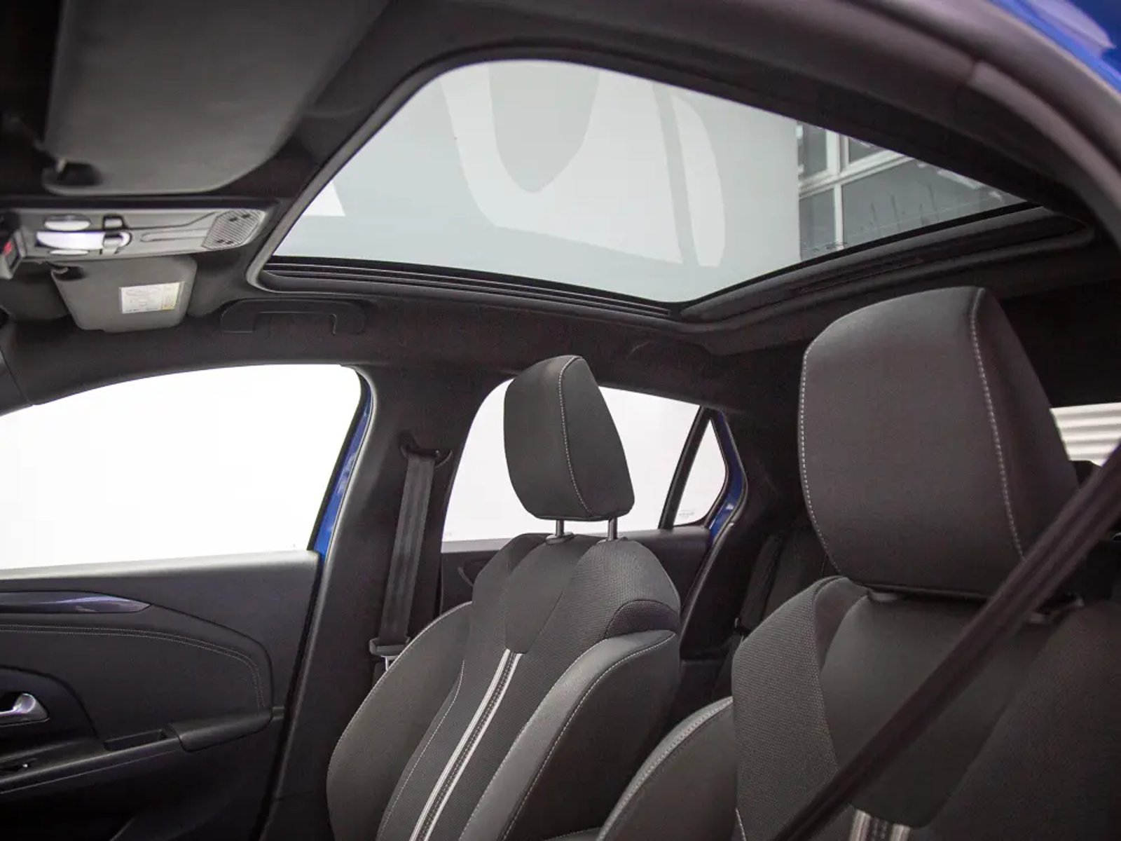 Opel CORSA 2024 - Imagen 16 de 19
