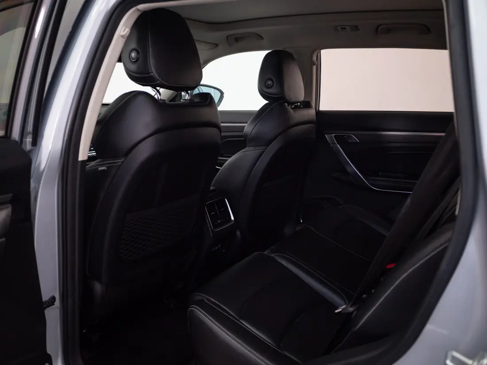Geely AZKARRA 2022 - Imagen 14 de 20