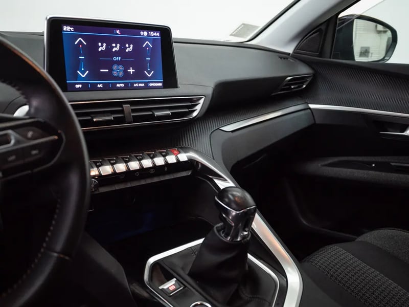 Peugeot 3008 2023 - Imagen 13 de 20