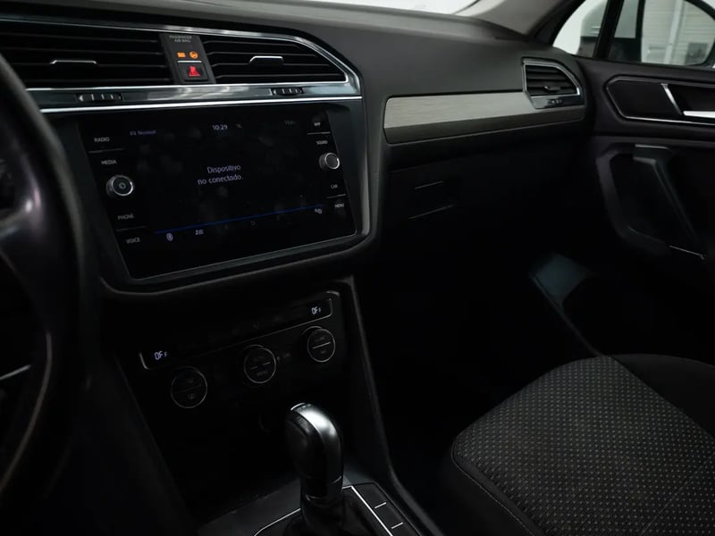 Volkswagen TIGUAN 2018 - Imagen 14 de 20
