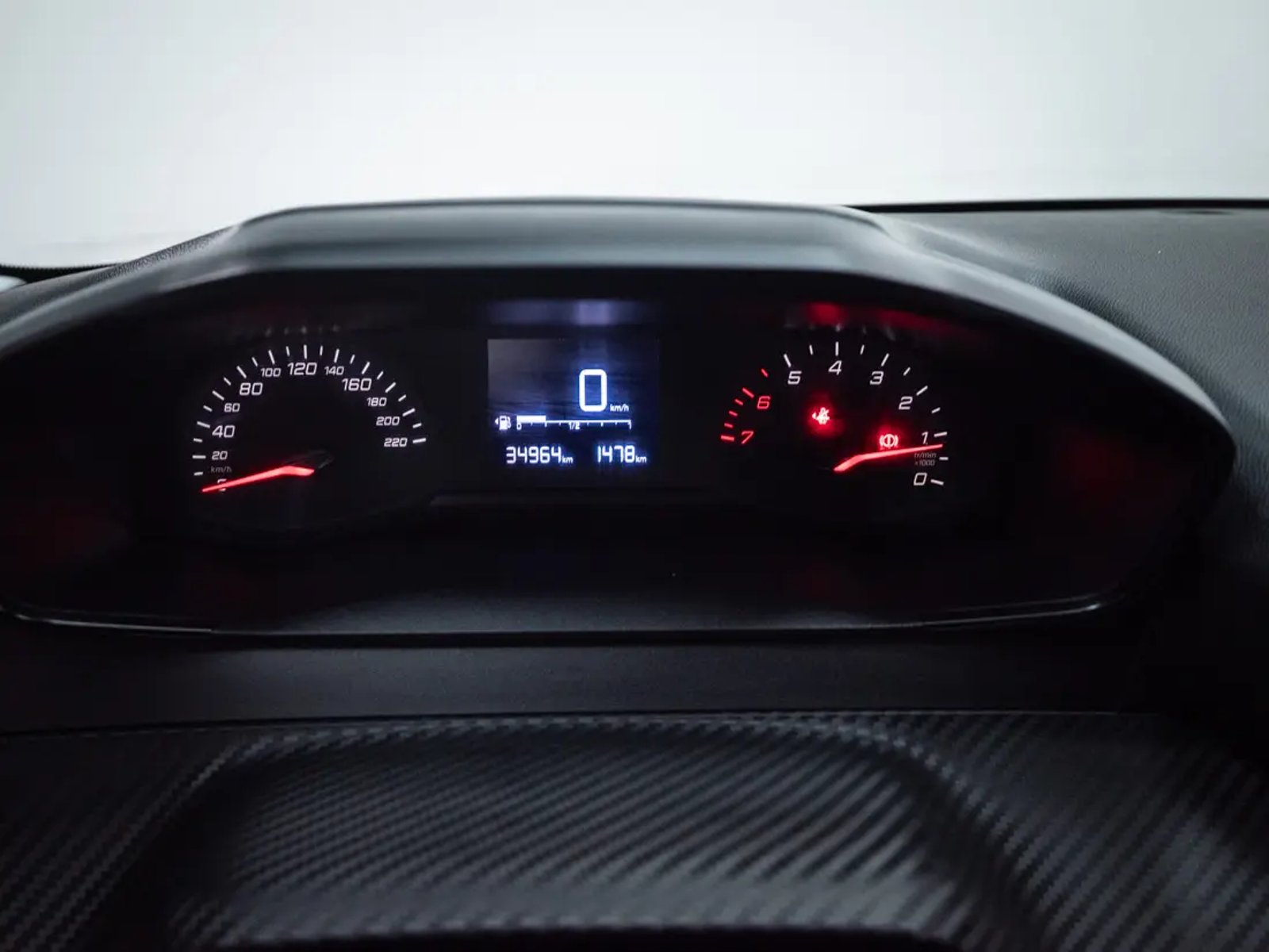 Peugeot 208 2024 - Imagen 13 de 18