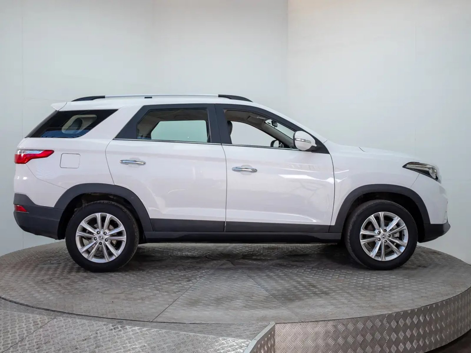 DFSK SUV 560 2022 - Imagen 8 de 19