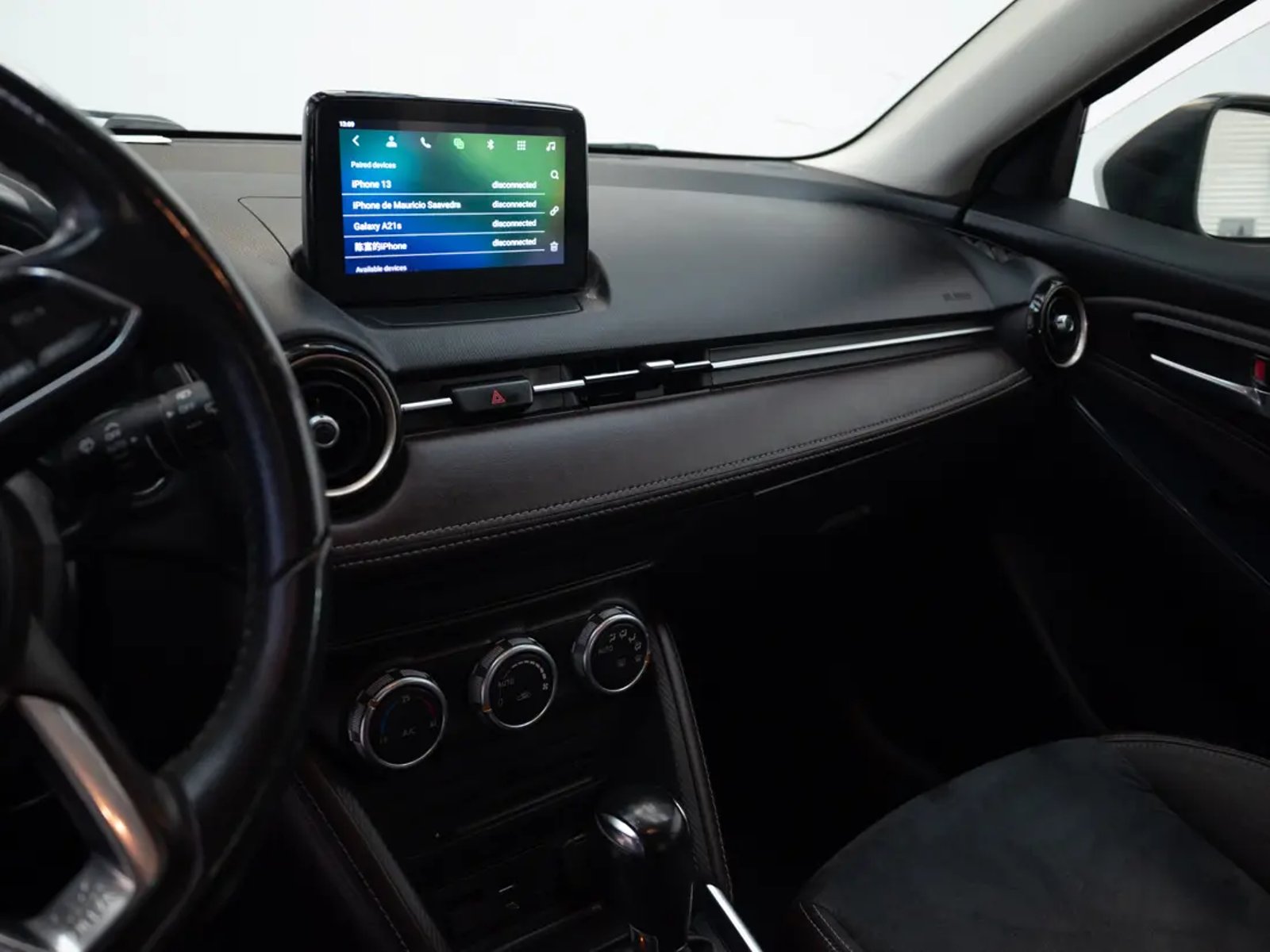 Mazda 2 2019 - Imagen 12 de 20