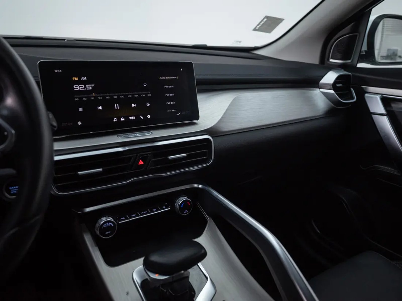 Geely COOLRAY 2023 - Imagen 12 de 17
