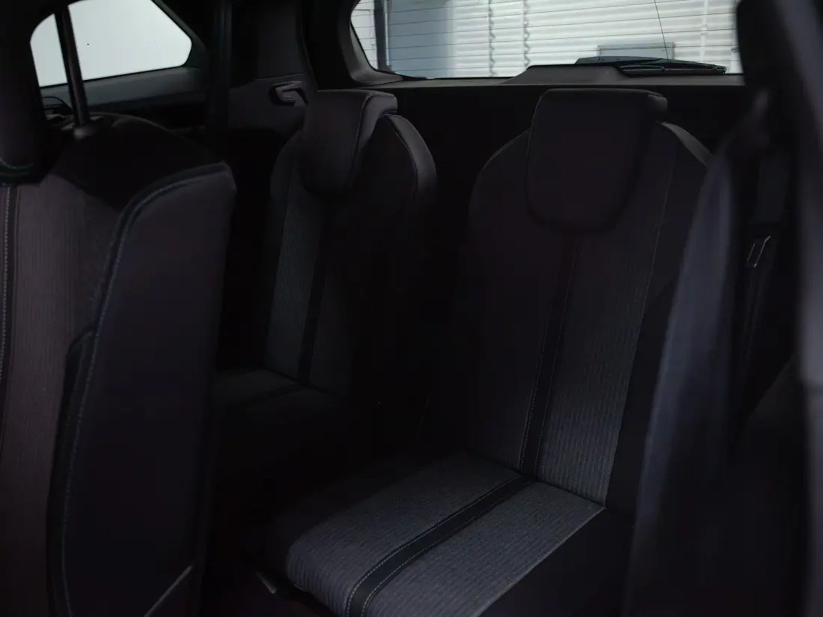 Peugeot 5008 2023 - Imagen 14 de 19
