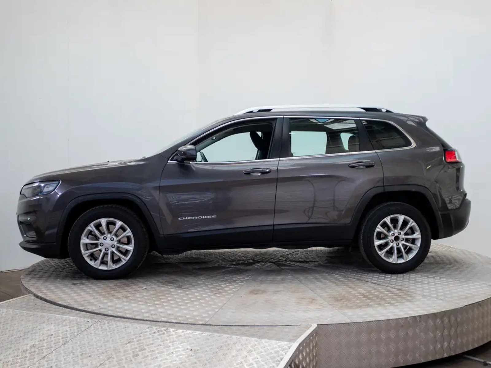 Jeep CHEROKEE 2019 - Foto 4 de 20
