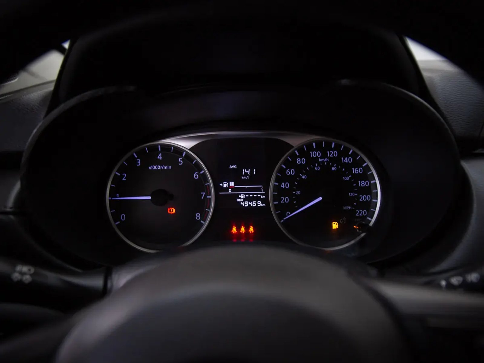 NISSAN VERSA 2023 - Imagen 12 de 17