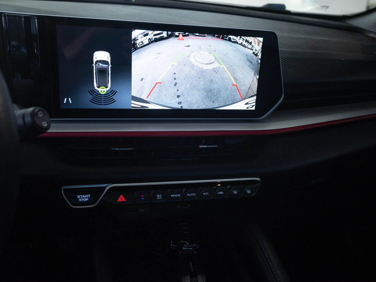 GEELY COOLRAY 2026 - Imagen 13 de 17