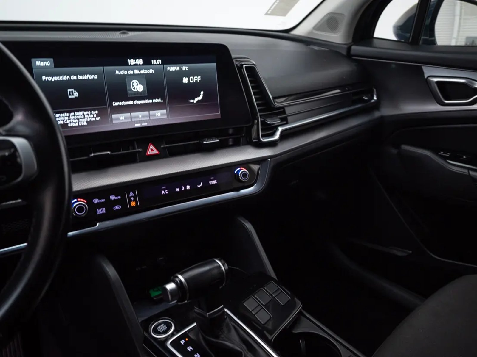 Kia SPORTAGE 2023 - Imagen 12 de 20