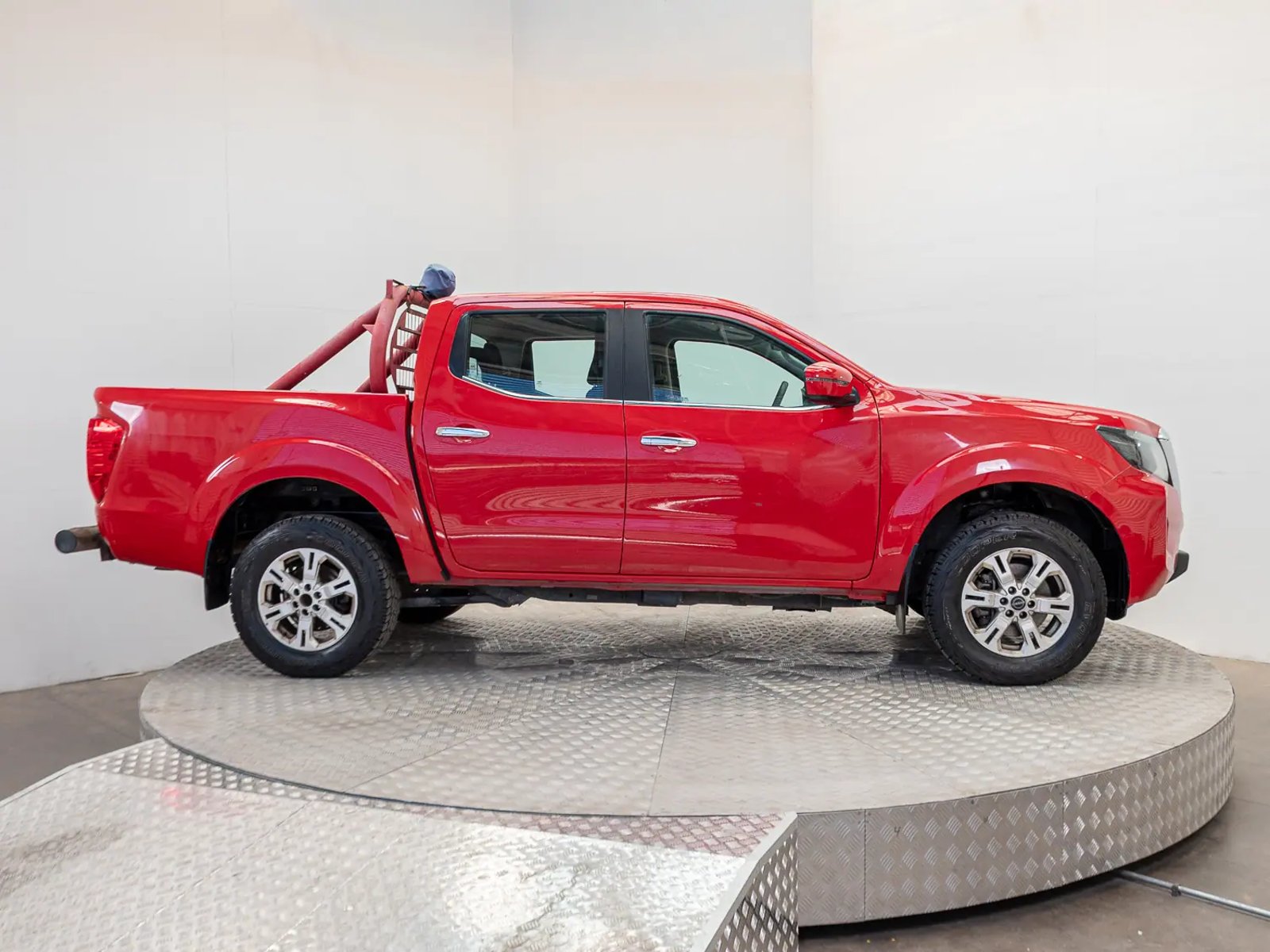 NISSAN NAVARA 2024 - Imagen 10 de 18