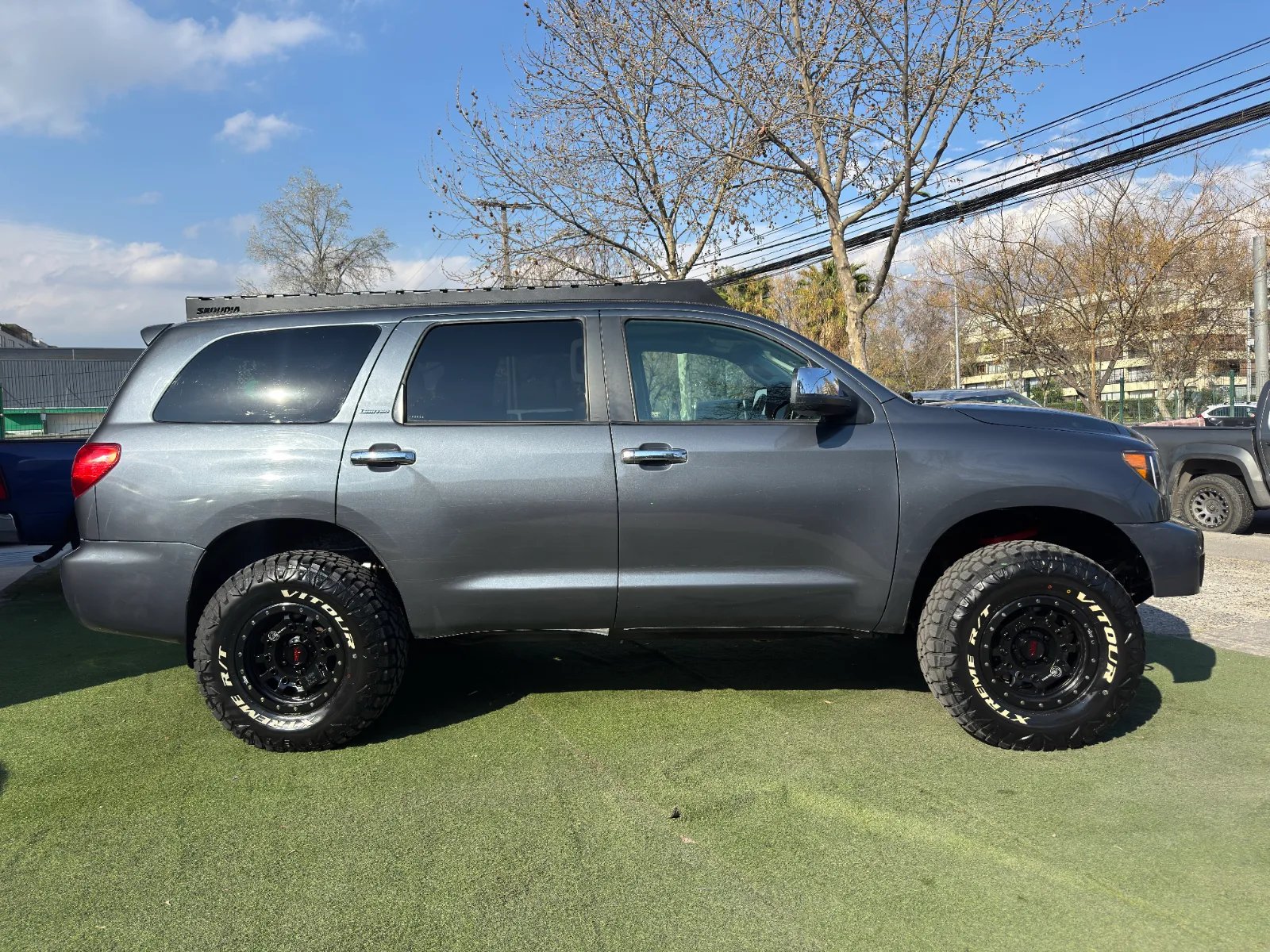 Toyota Sequoia Limited 2011 - Imagen 5 de 17