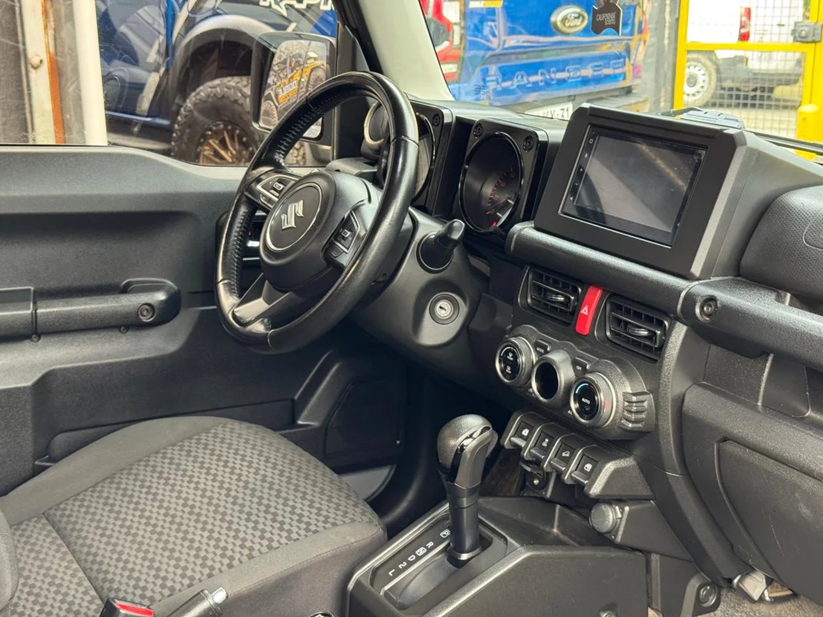 Suzuki jimny 2022 - Imagen 12 de 15
