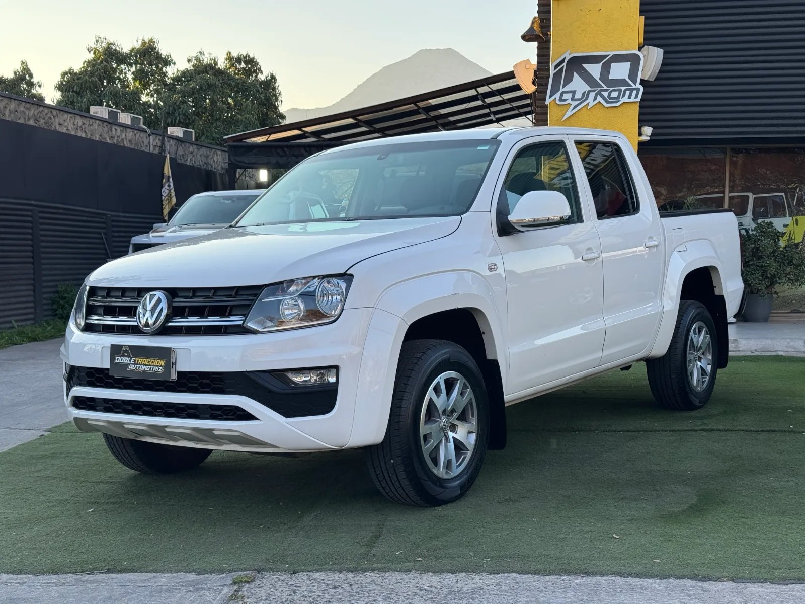 Volkswagen Amarok Confortline 4x4 AT 2022 - Foto 3 de 17
