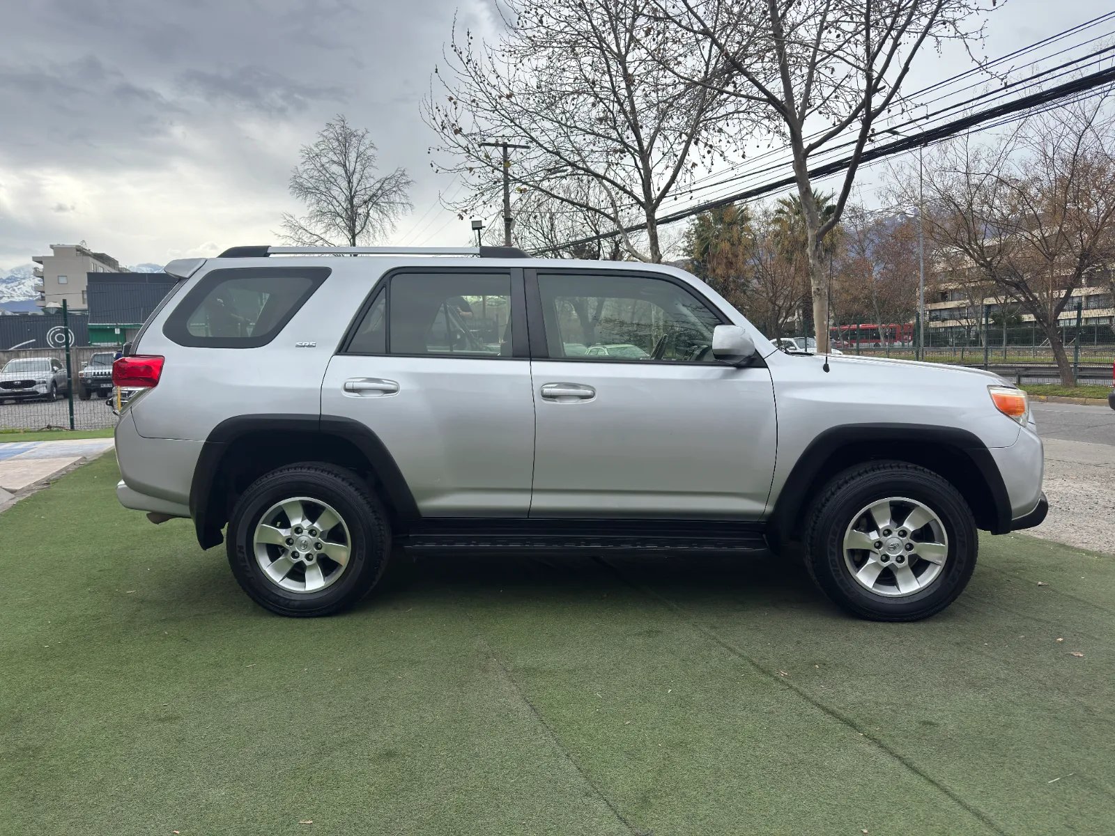 Toyota 4Runner SR5 2013 - Imagen 8 de 17