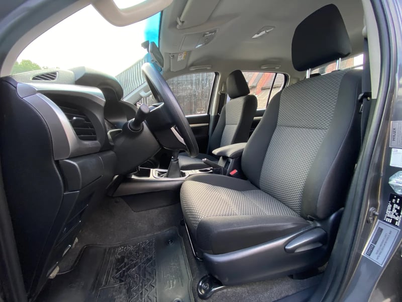 Toyota Hilux SR 2026 - Imagen 17 de 19