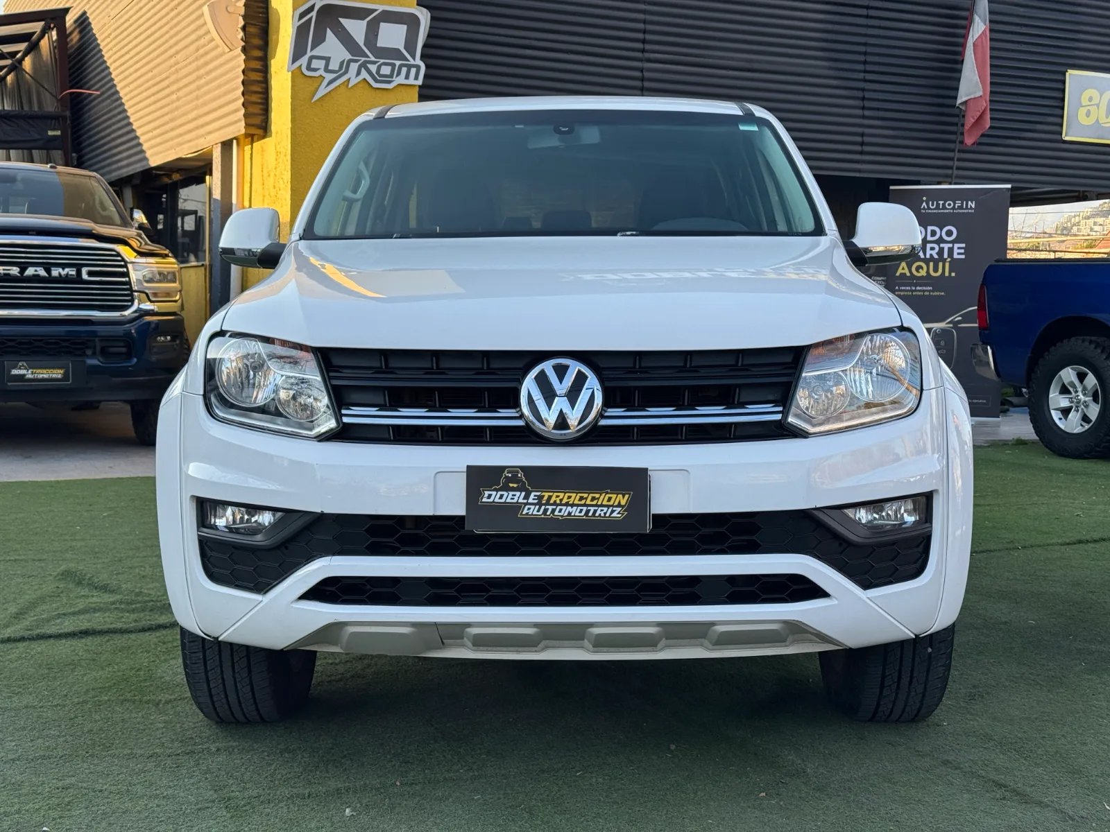 Volkswagen Amarok Confortline 4x4 AT 2022 - Foto 2 de 17