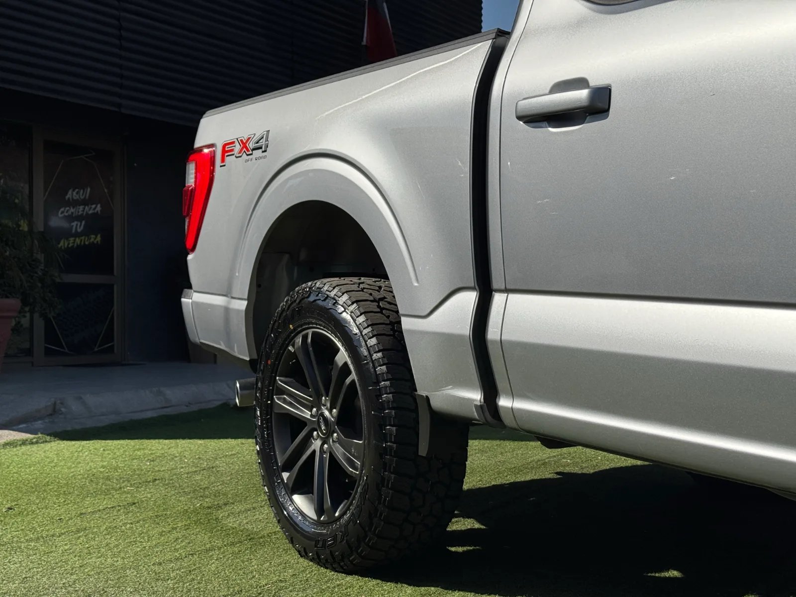 Ford F-150 Lariat Sport 2022 - Imagen 12 de 19