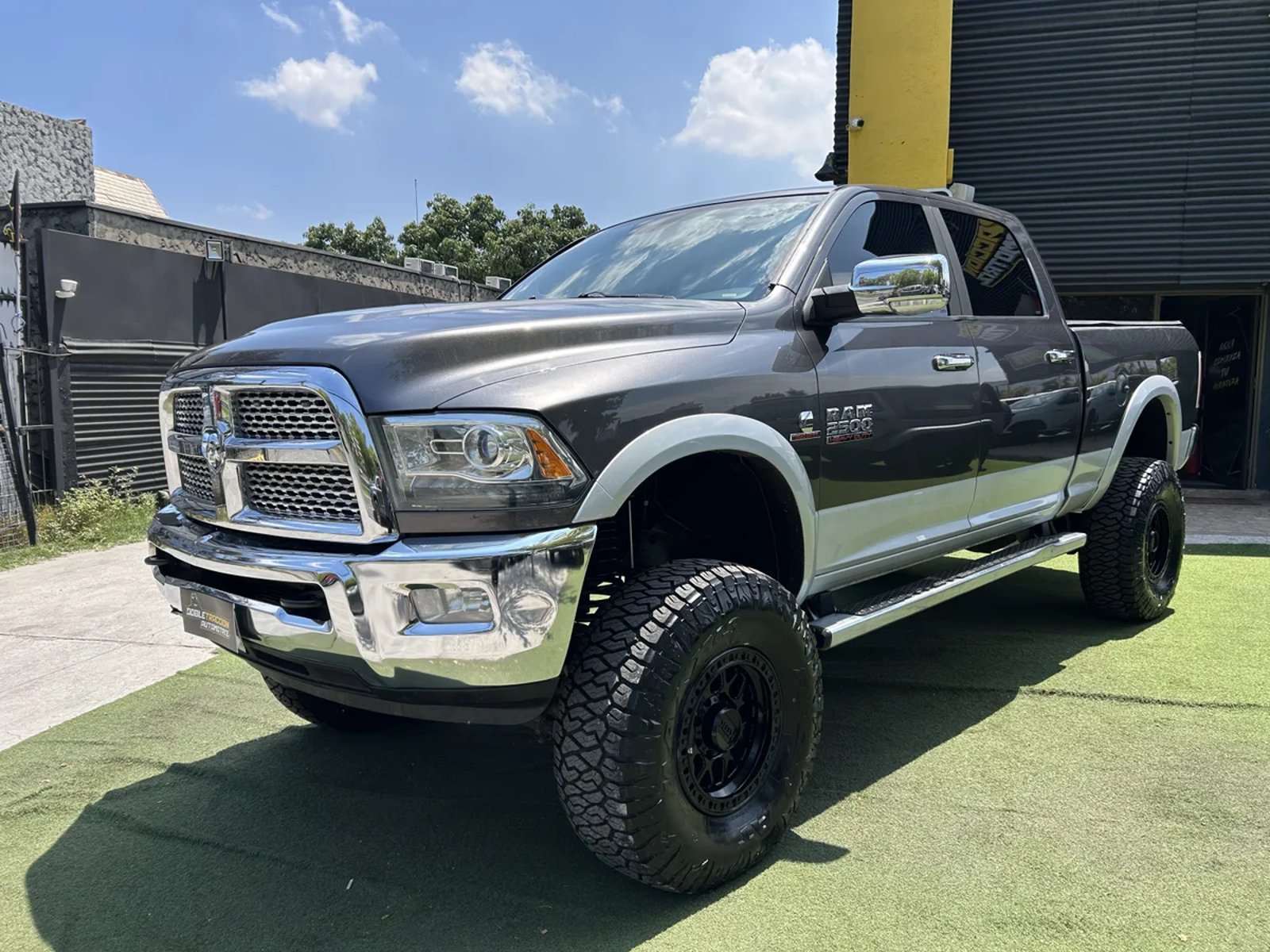 Dodge ram 2500 2015 - Foto 3 de 15