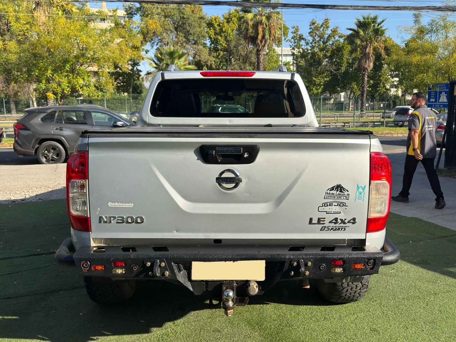 Nissan NP300 DCAB LE 4X4 2.3 AUT 2019 - Foto 5 de 15