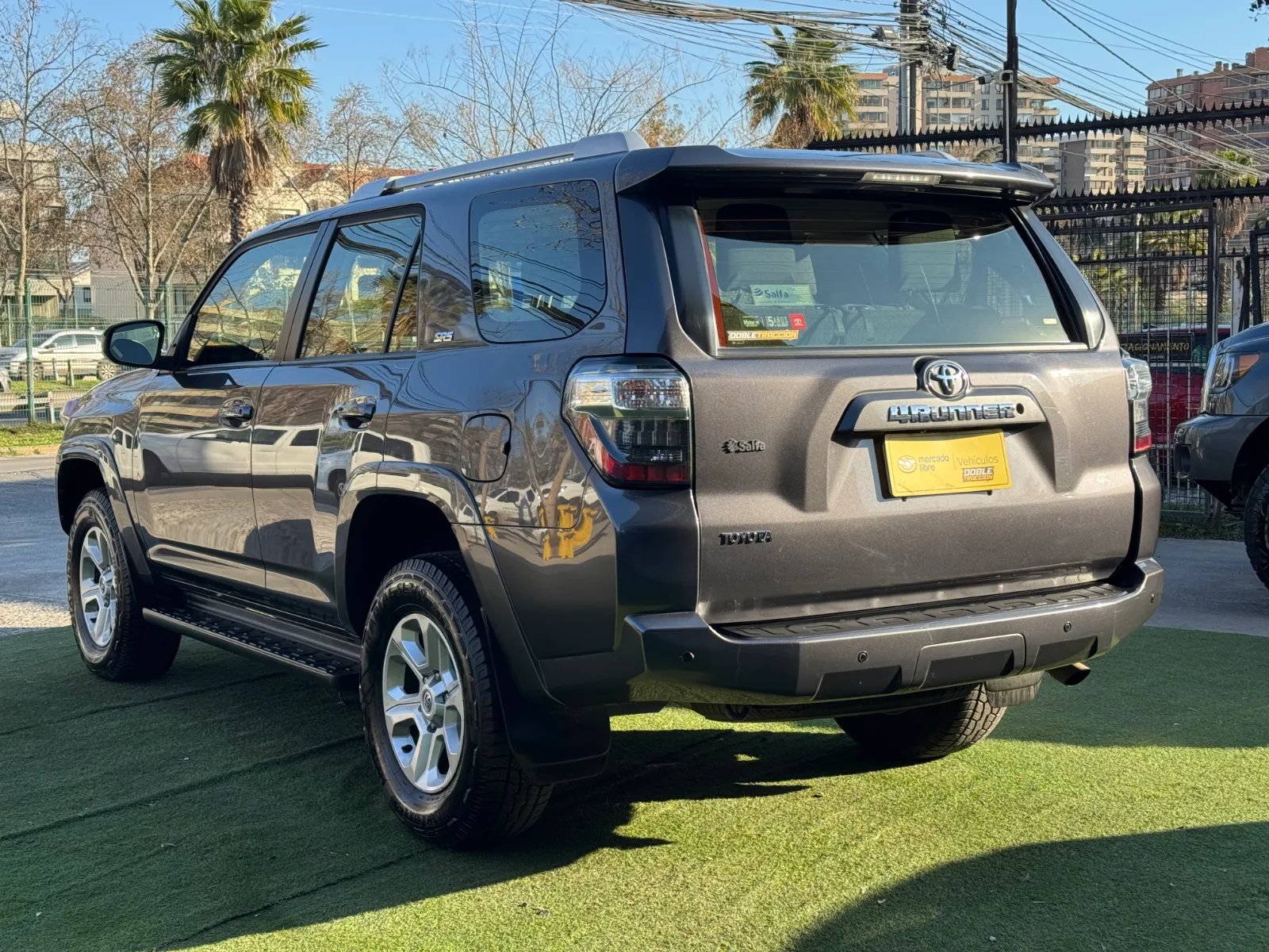 Toyota 4Runner SR5 2021 - Foto 5 de 17