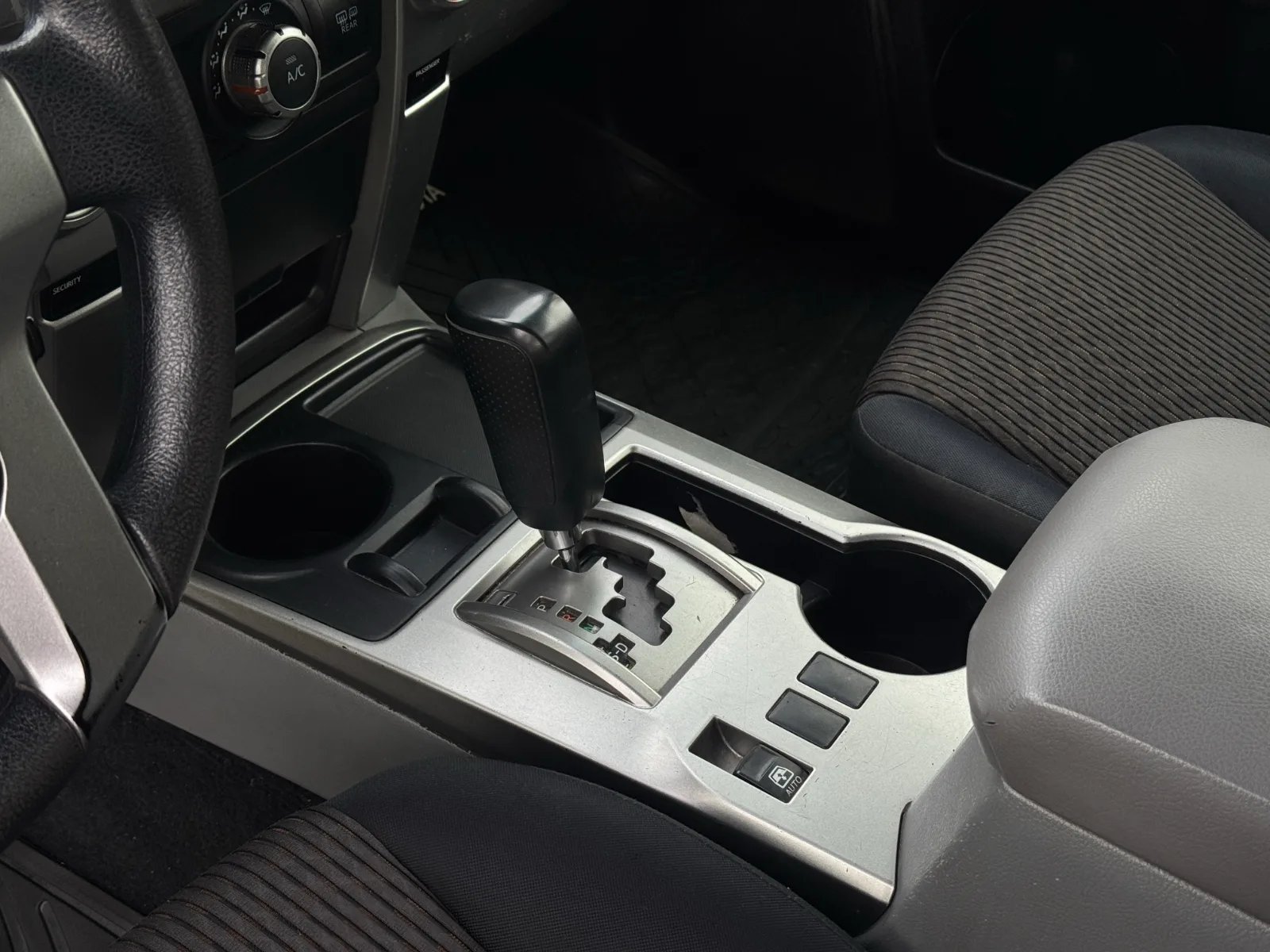 Toyota 4Runner SR5 2013 - Imagen 15 de 17