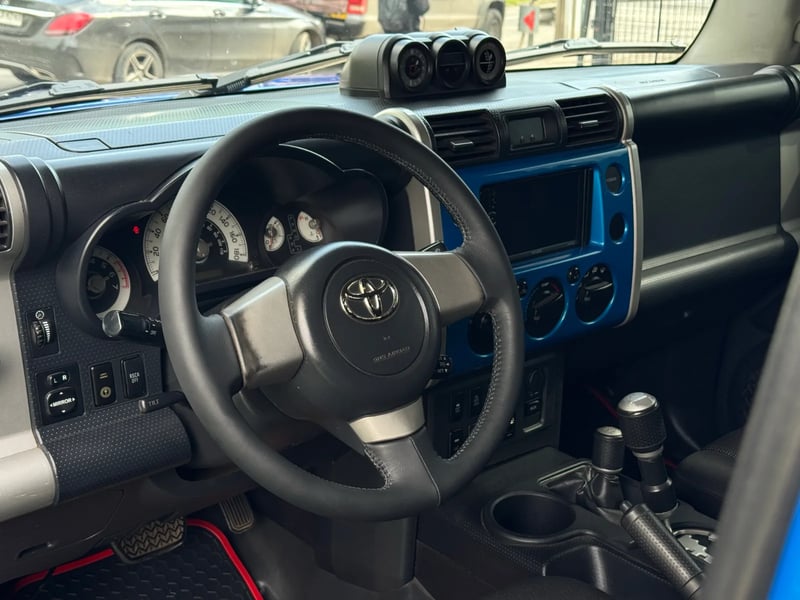 Toyota FJ Cruiser Limited 2010 - Imagen 13 de 18