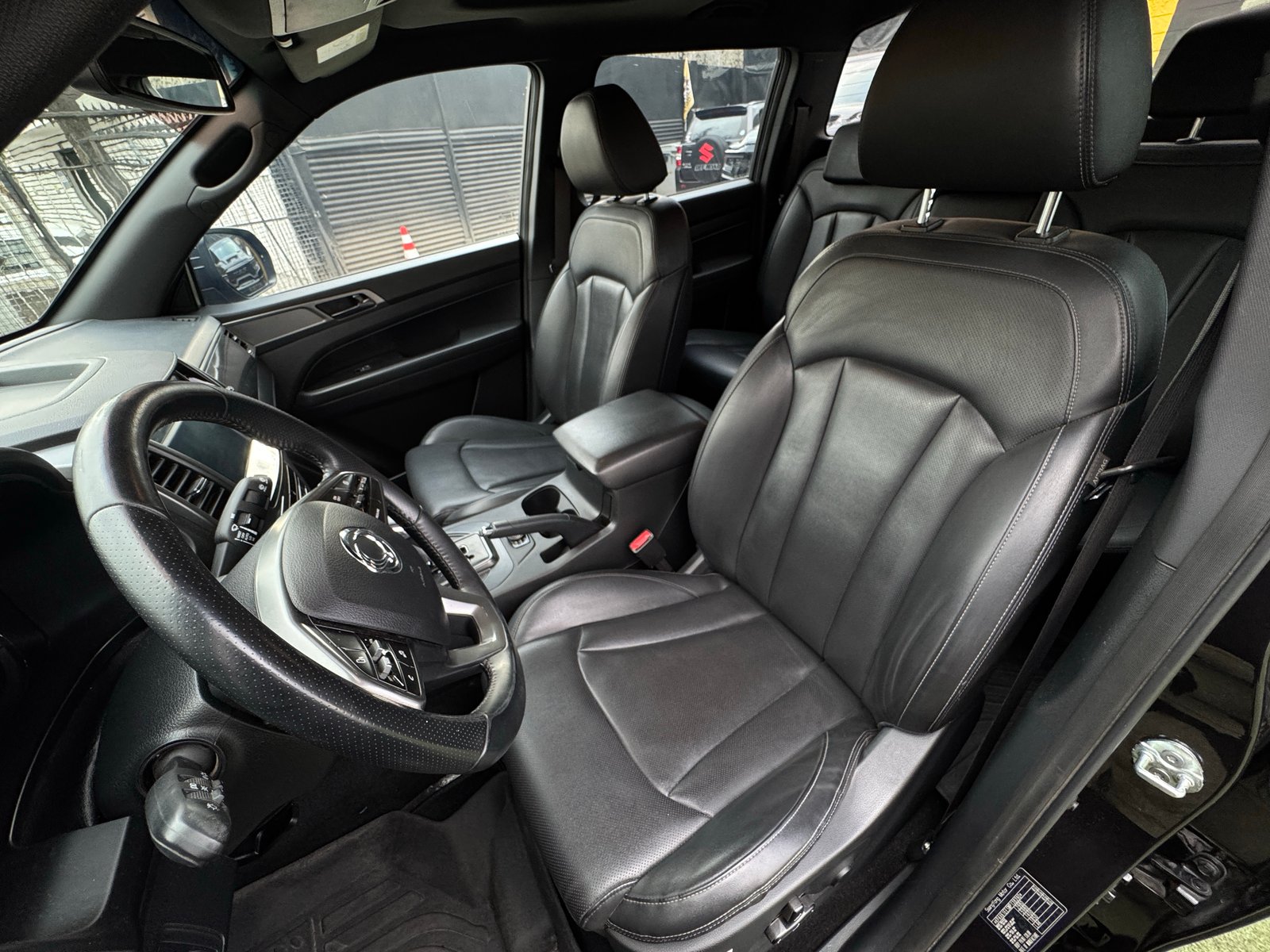 SsangYong Musso Grand Limited Plus 2022 - Imagen 13 de 17