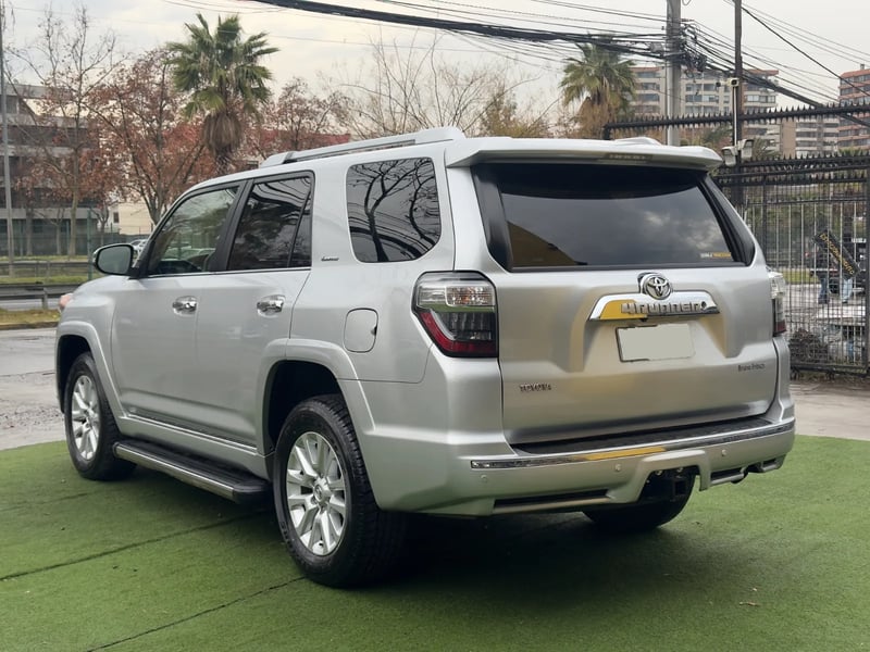 Toyota 4Runner Limited 2017 - Imagen 7 de 17